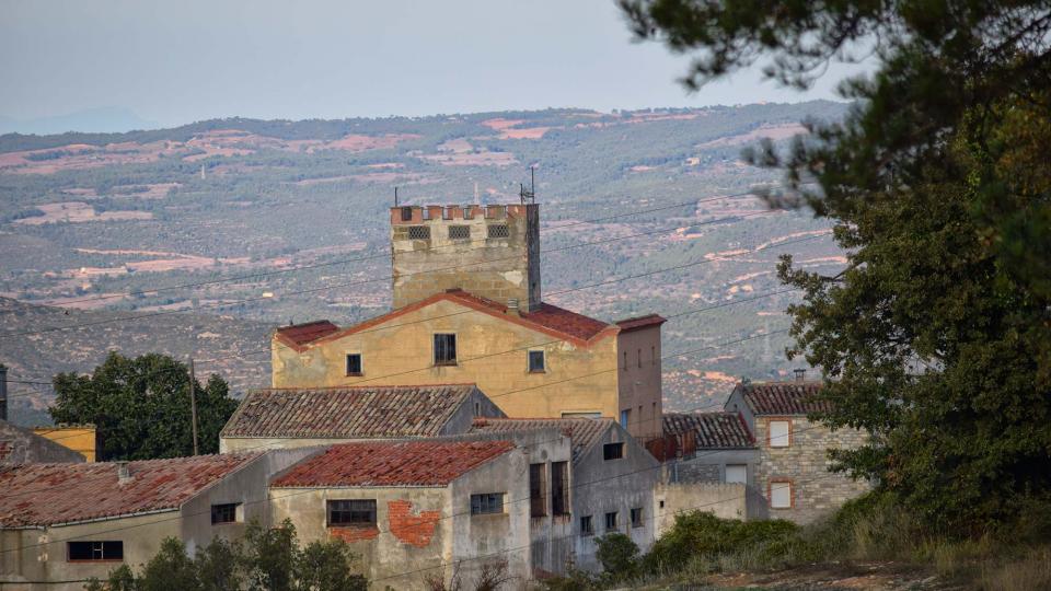 15.10.2016 vista del poble  Carbasí -  Ramon  Sunyer