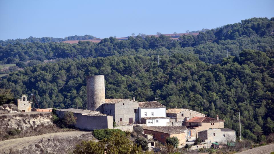 Vista del nucli de Contrast amb la torre - Contrast