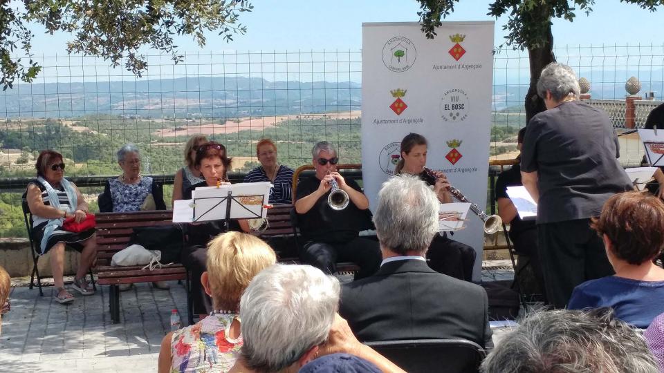 13.8.2017 actuació del quintet de Cobla Terres de Marca  Argençola -  Marina Berenguer