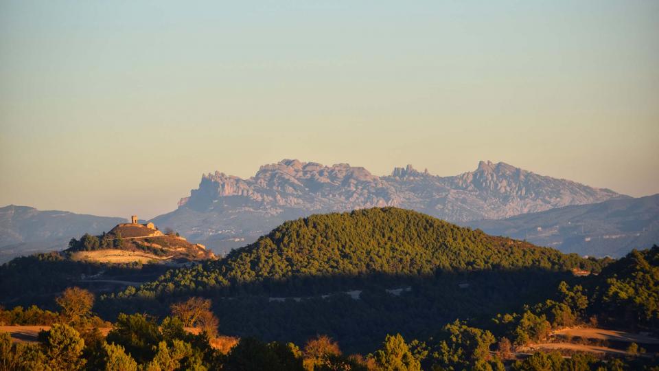 16.12.2017 Argençola i Montserrat des de Bellmunt de Segarra  Argençola -  Ramon  Sunyer