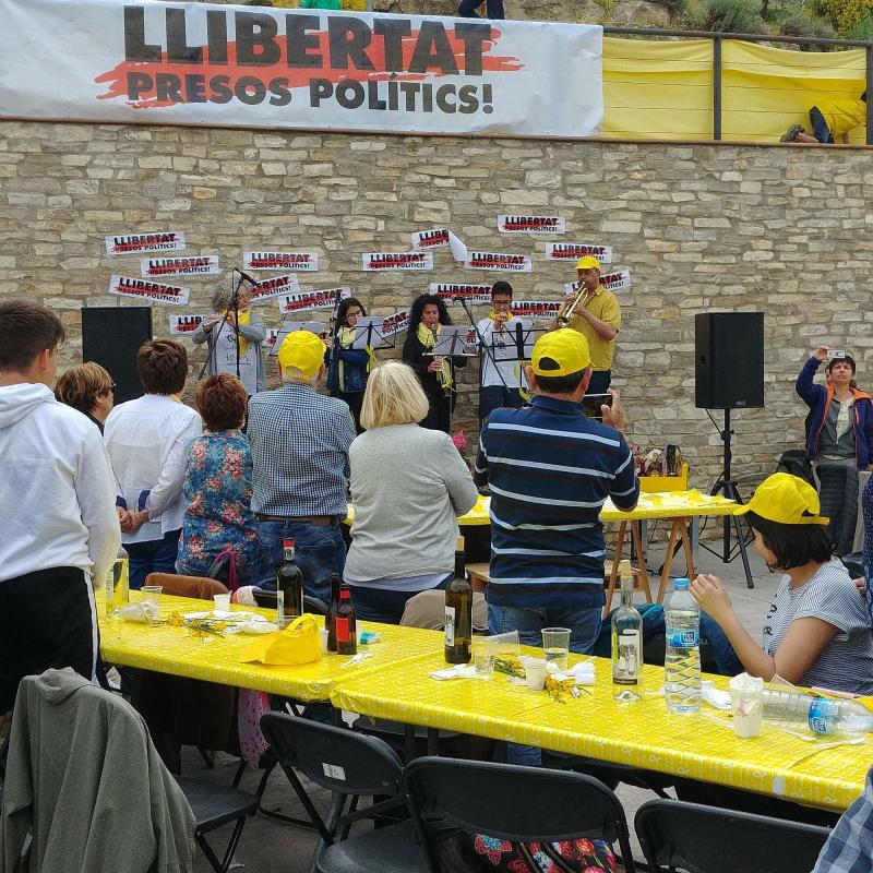 26.5.2018 Actuació dels Músics per la llibertat  Argençola -  Martí Garrancho