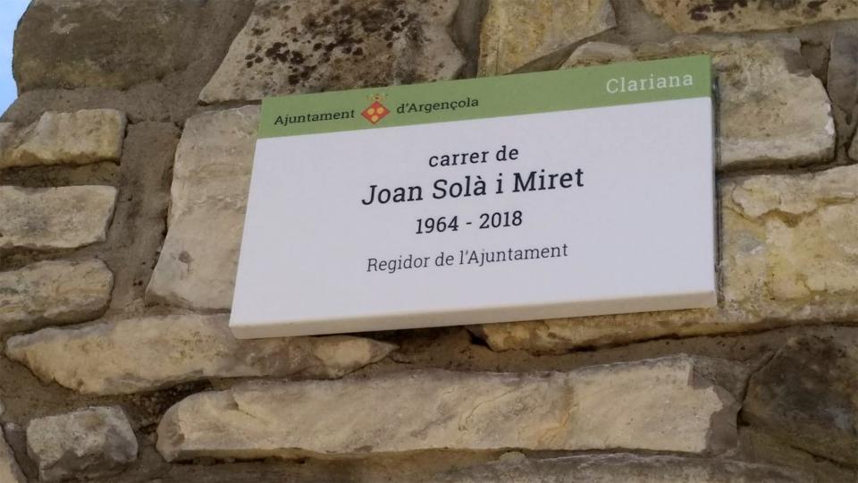 Argençola dedica un carrer a Joan Solà en el nucli de Clariana