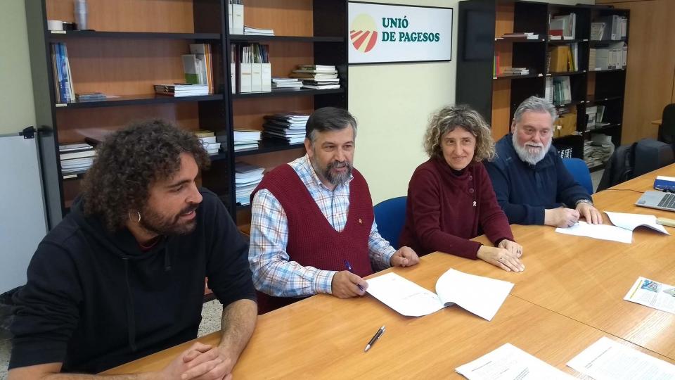 Unió de Pagesos i l’Associació de Micropobles de Catalunya signen un conveni per treballar conjuntament en la difusió de les immatriculacions de l’Església