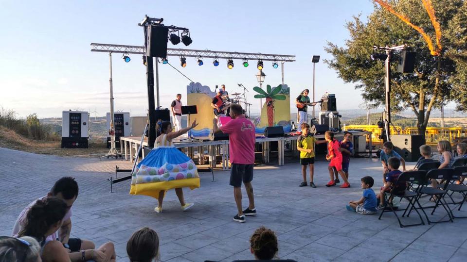 10.8.2019 Espectacle: Lolo, on ets?   Argençola -  CatRock en Família