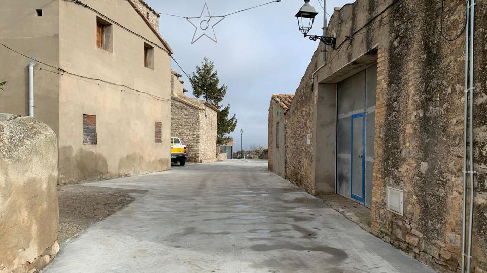 Obres d'arranjament al carrer principal de Carbasí - Carbasí