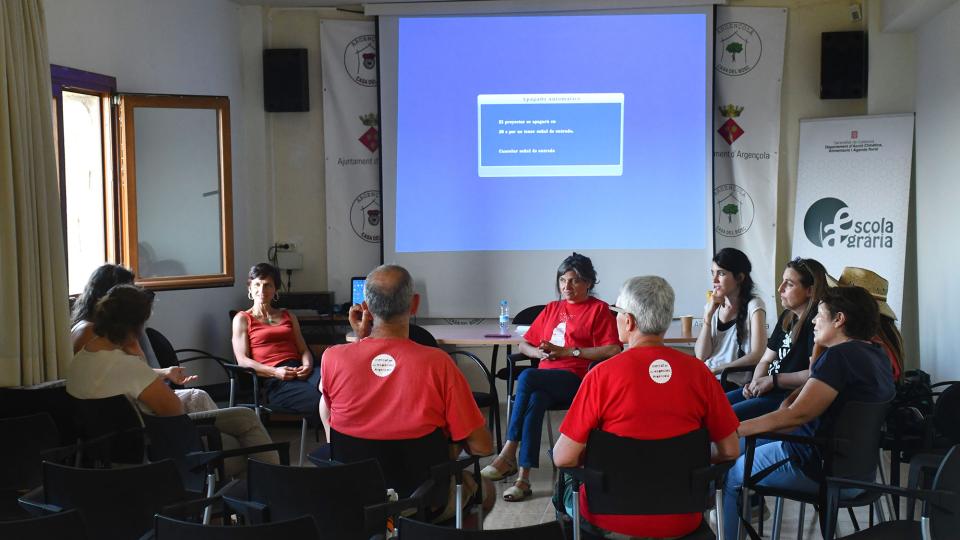 11 de Juny de 2022 Xerrada clausura: Energías renovables y nuevos extractivismos: problemas y desafíos para una transición energética justa.  Argençola -  Ajuntament Argençola