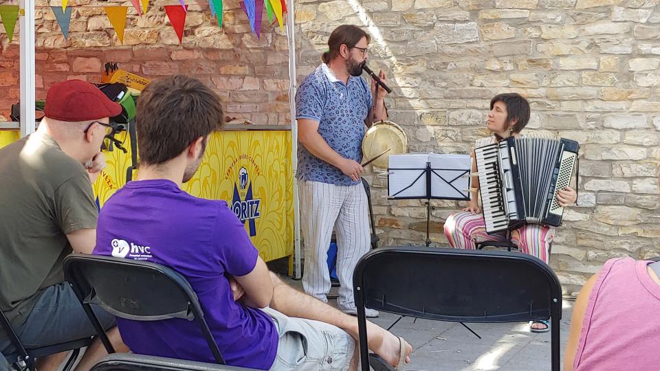 14.8.2022 Duet de flabiol i acordió per ENRIC SOLÀ I CIA  Argençola -  Marina Berenguer