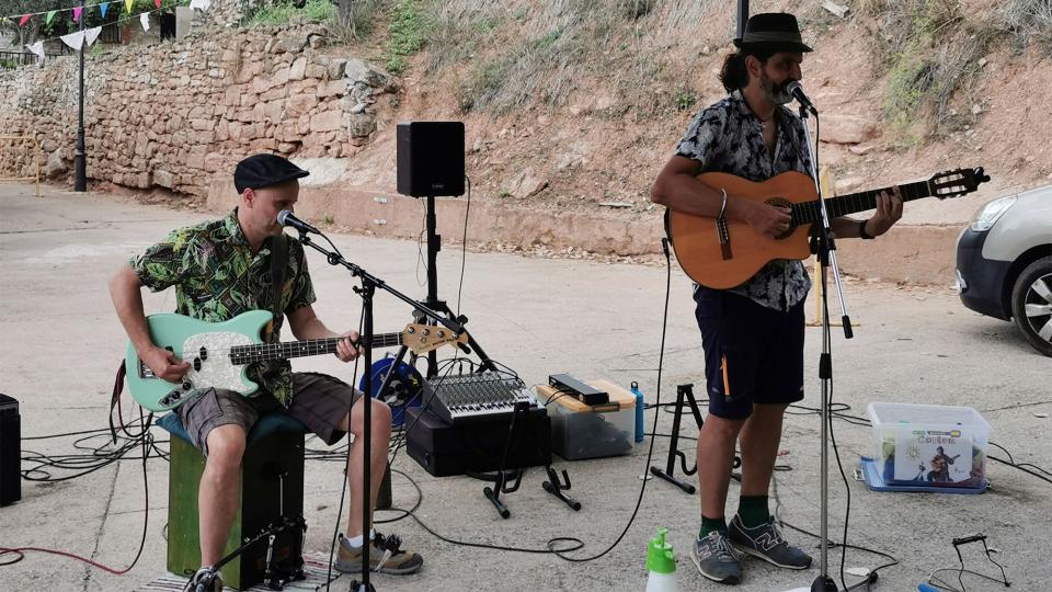 2.9.2022 Espectacle Ballant per la vida amb Can Cantem  Porquerisses -  Martí Garrancho