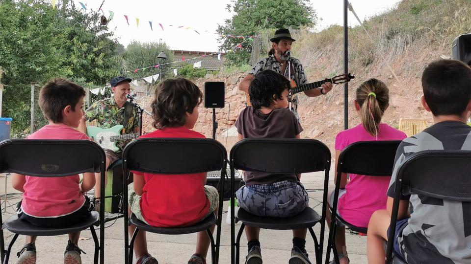 2.9.2022 Espectacle Ballant per la vida amb Can Cantem  Porquerisses -  Martí Garrancho