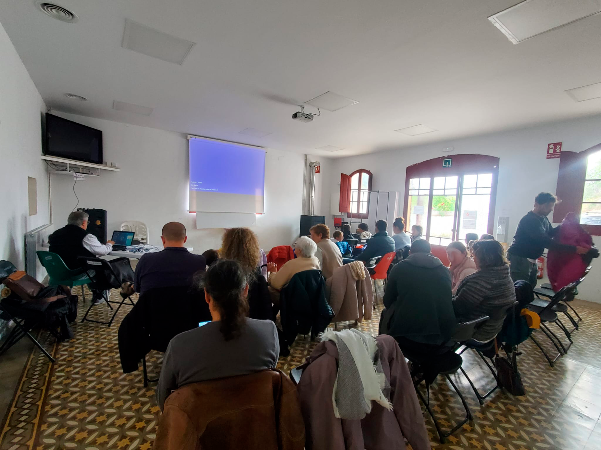 L'Ajuntament d'Argençola fa un reconeixement a l'Associació de Veïns de Porquerisses pels seus 20 anys d'implicació veïnal